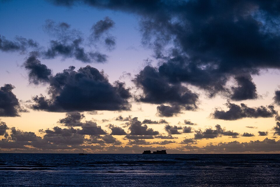Clouds over the ocean after sunset, seen from Ala Moana