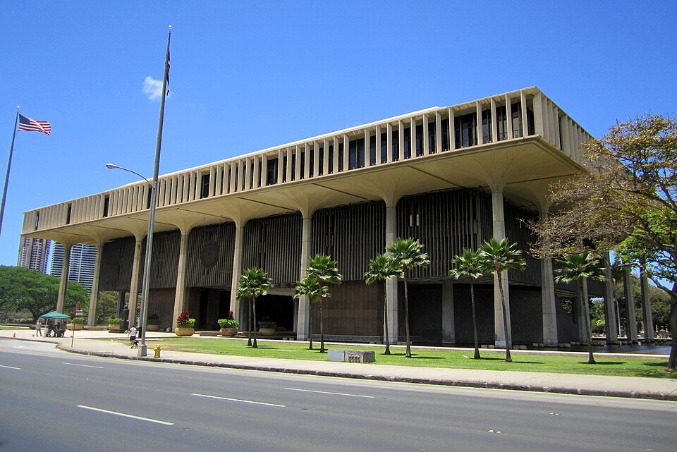 The Hawaiʻi State Capitol from Beretania Street