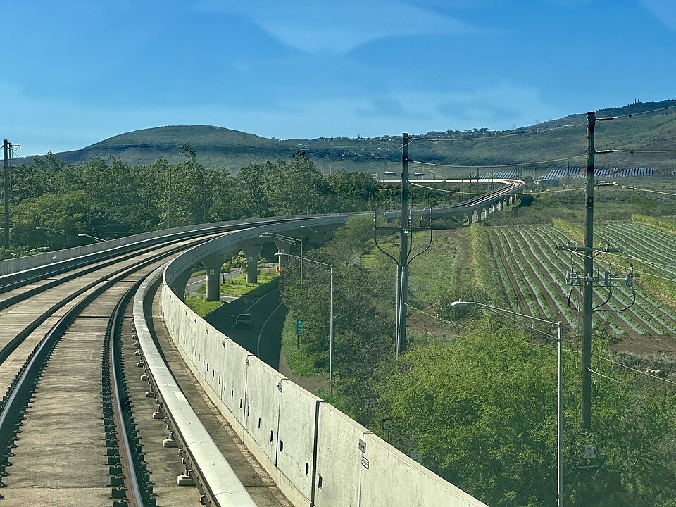 The Skyline guideway curving across the ʻEwa plain