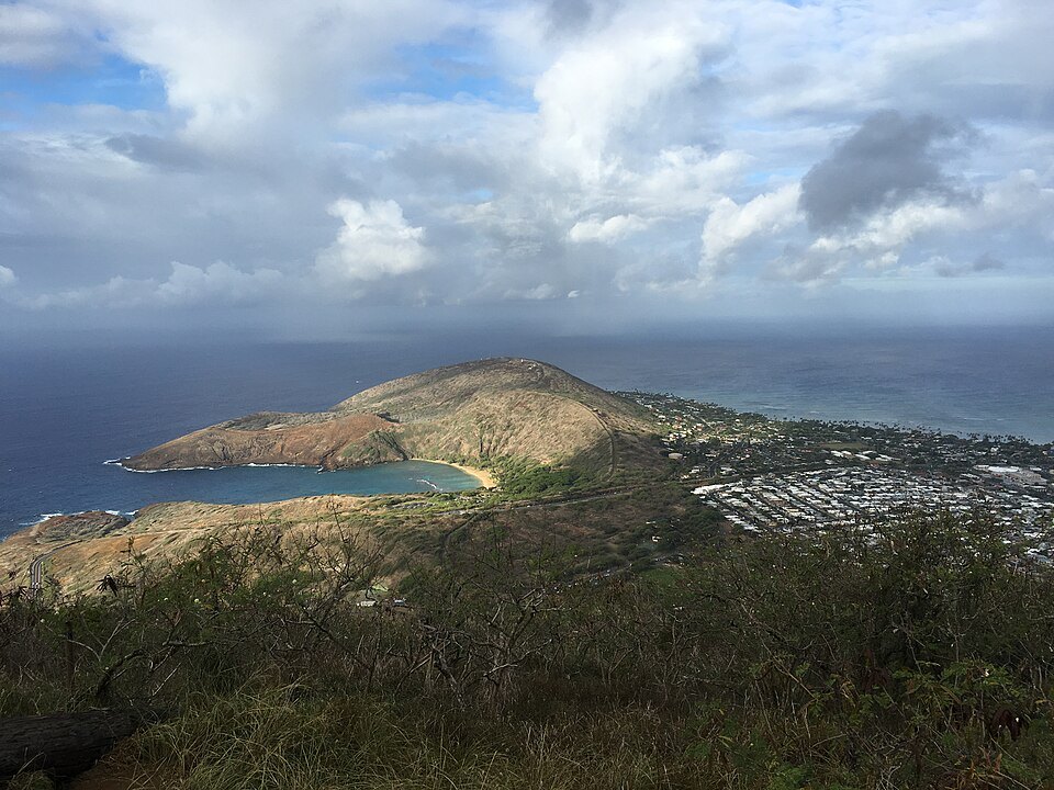 Hanauma Bay and the Koko Head shore from the Koko Head trail