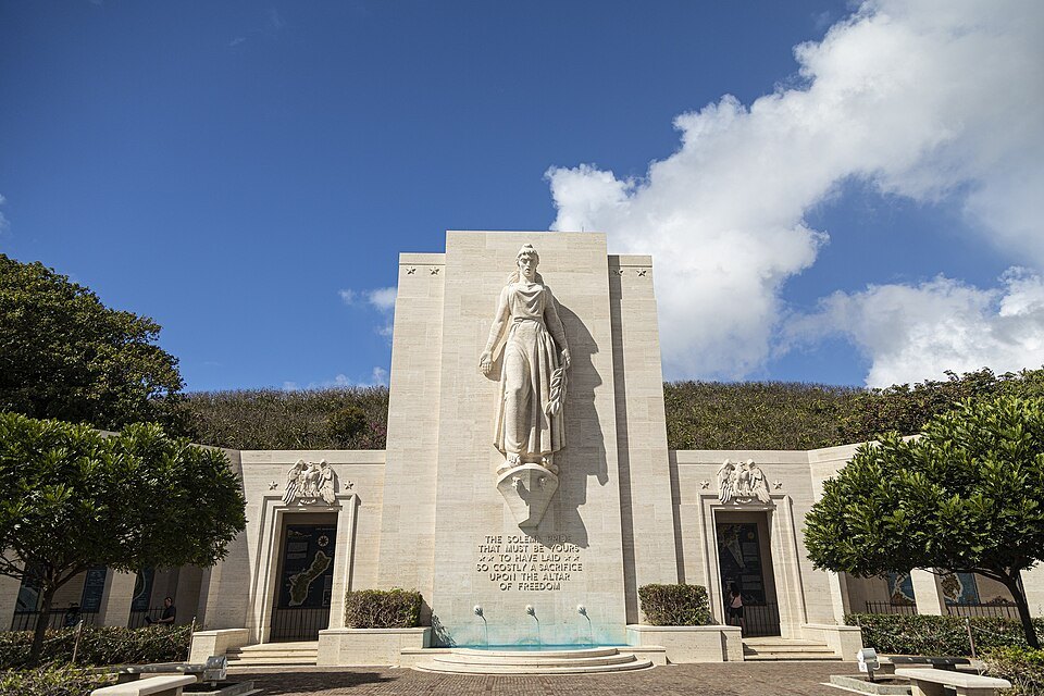 The Court of Honor, the figure of Columbia above the stair